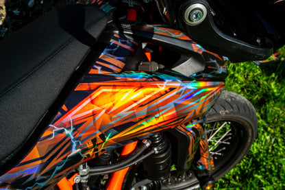 FULL CUSTOM GRAPHICS